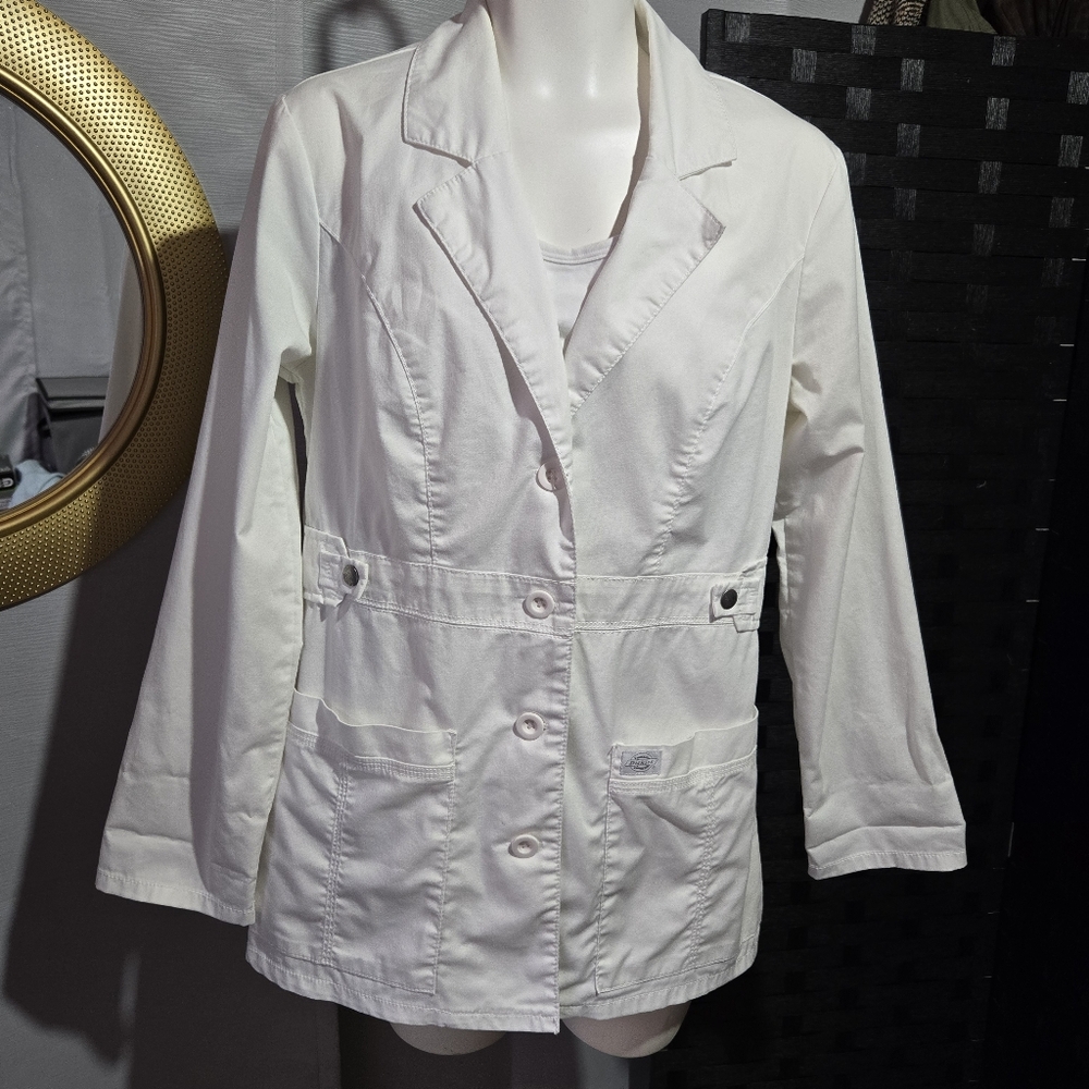 Lab Coat - size Small